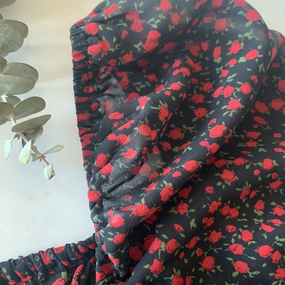 Boohoo Petite Rose Print Bardot Top - Picture 3 of 7